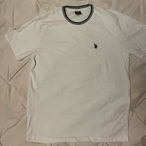 Men’s polo white tee with blue neckline size large